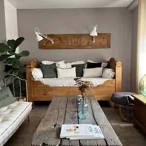 Bed & Breakfast Les De Pauline Avec, Albertville